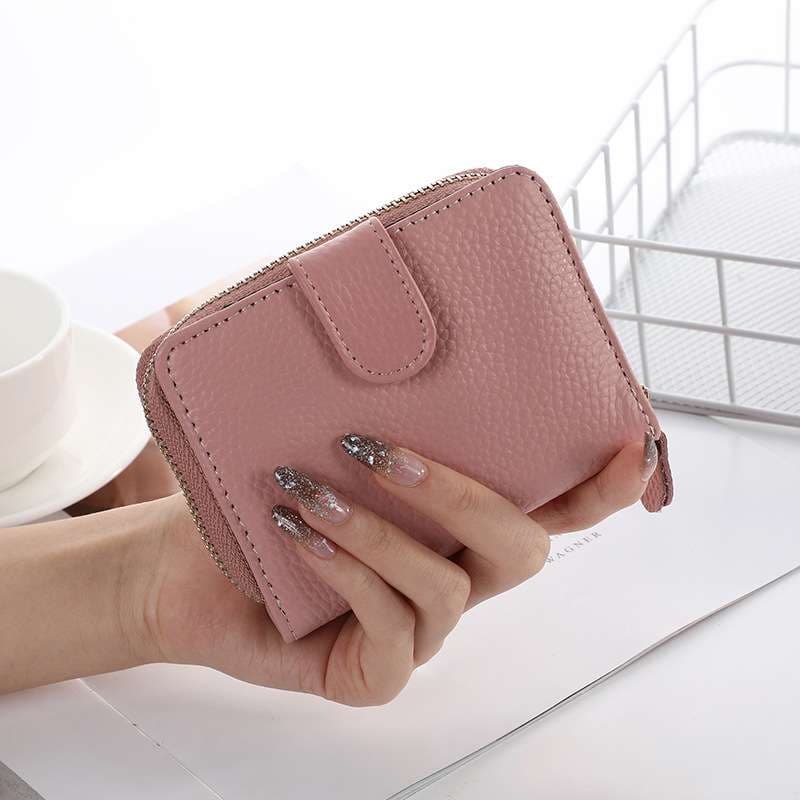 革財布 上質な質感の二つ折りミニ財布