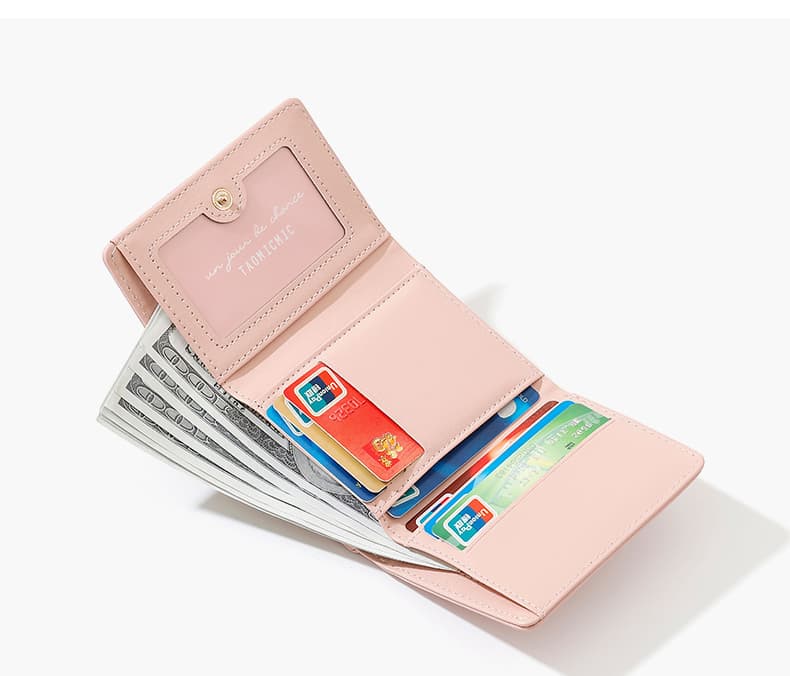 うさぎ模様の箔押し三つ折りミニ財布