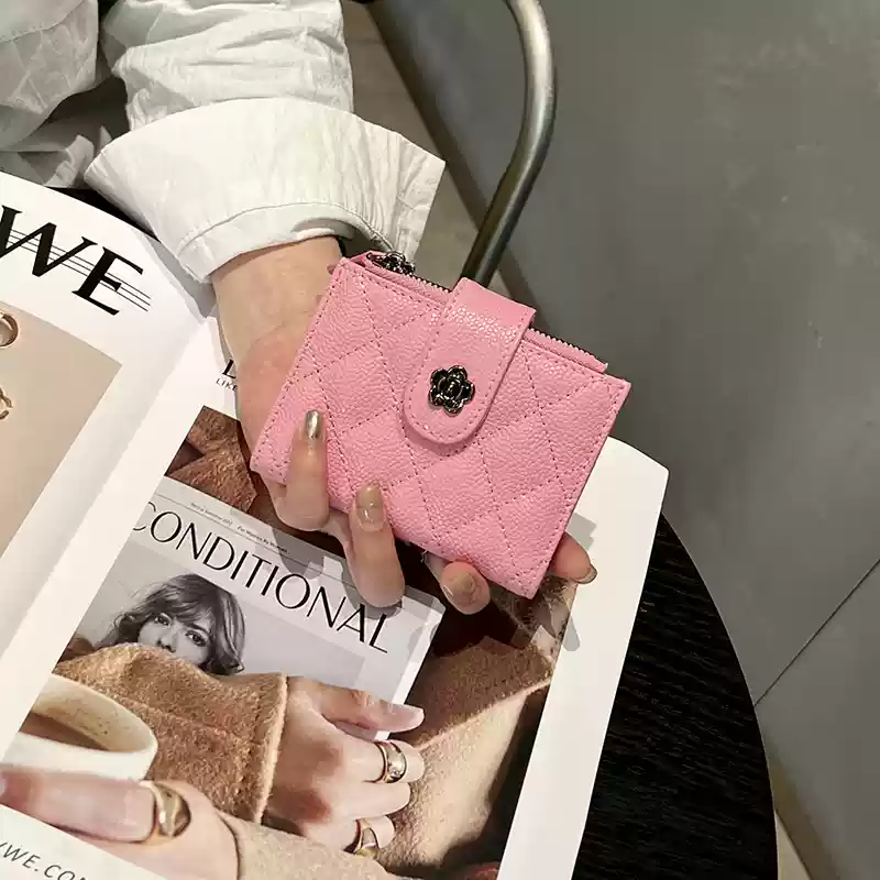 高見えキルティングミニウォレット