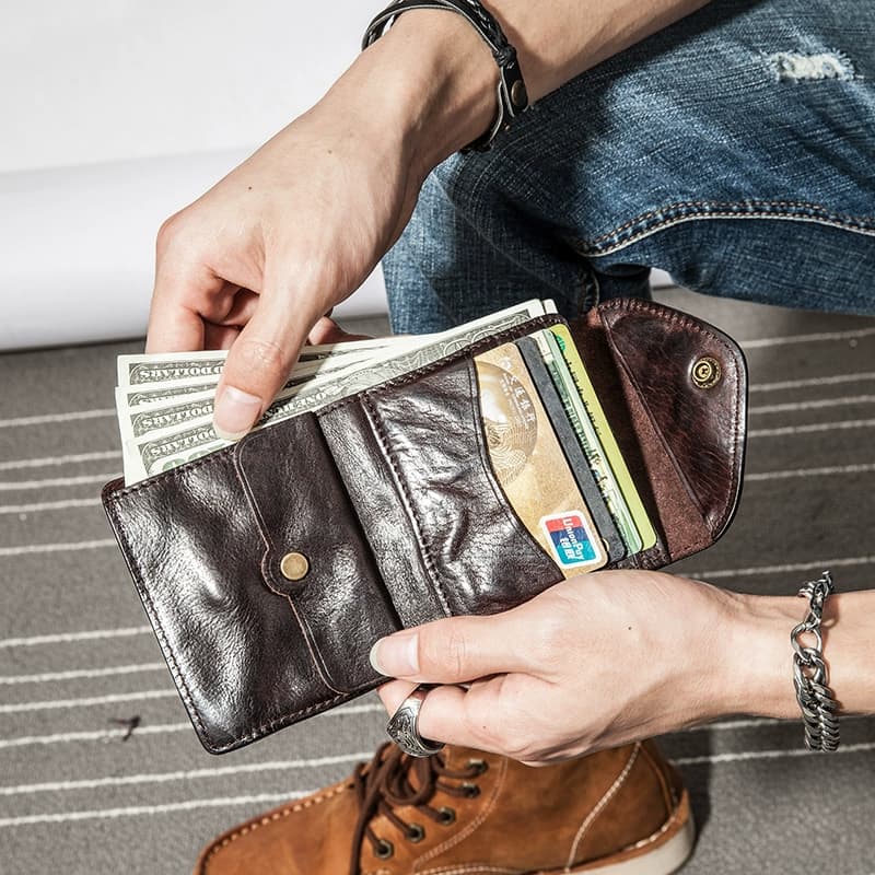 アンティーククラシック 二つ折り財布