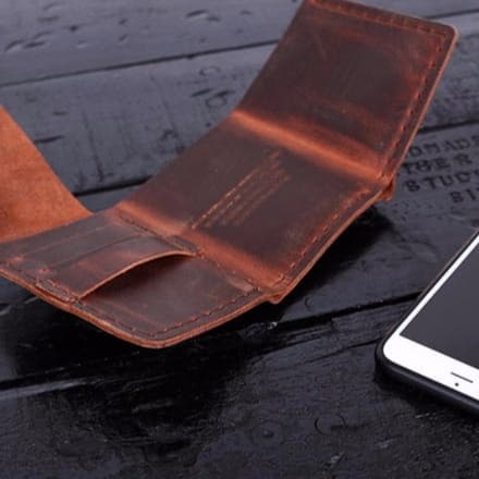 クラフト革二つ折り財布