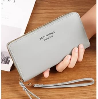 シンプルロゴのジップ式長財布
