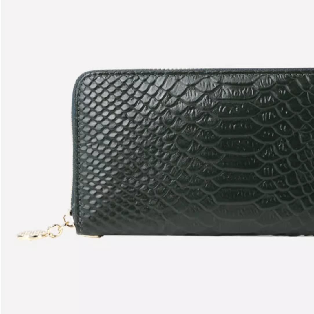 艶出しクロコダイル柄長財布