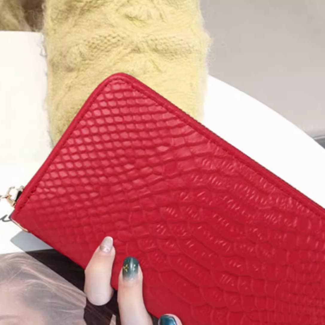 艶出しクロコダイル柄長財布