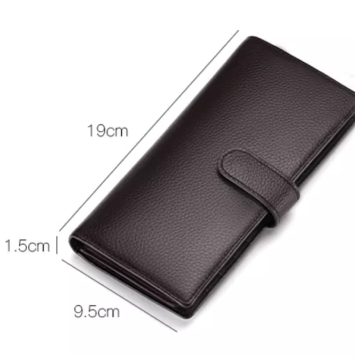 手によく馴染むソフト革の長財布