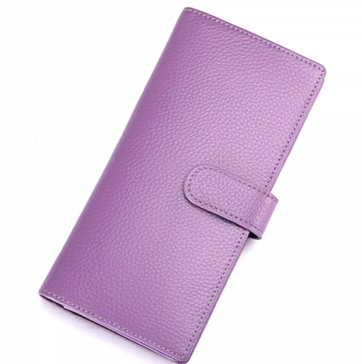 手によく馴染むソフト革の長財布