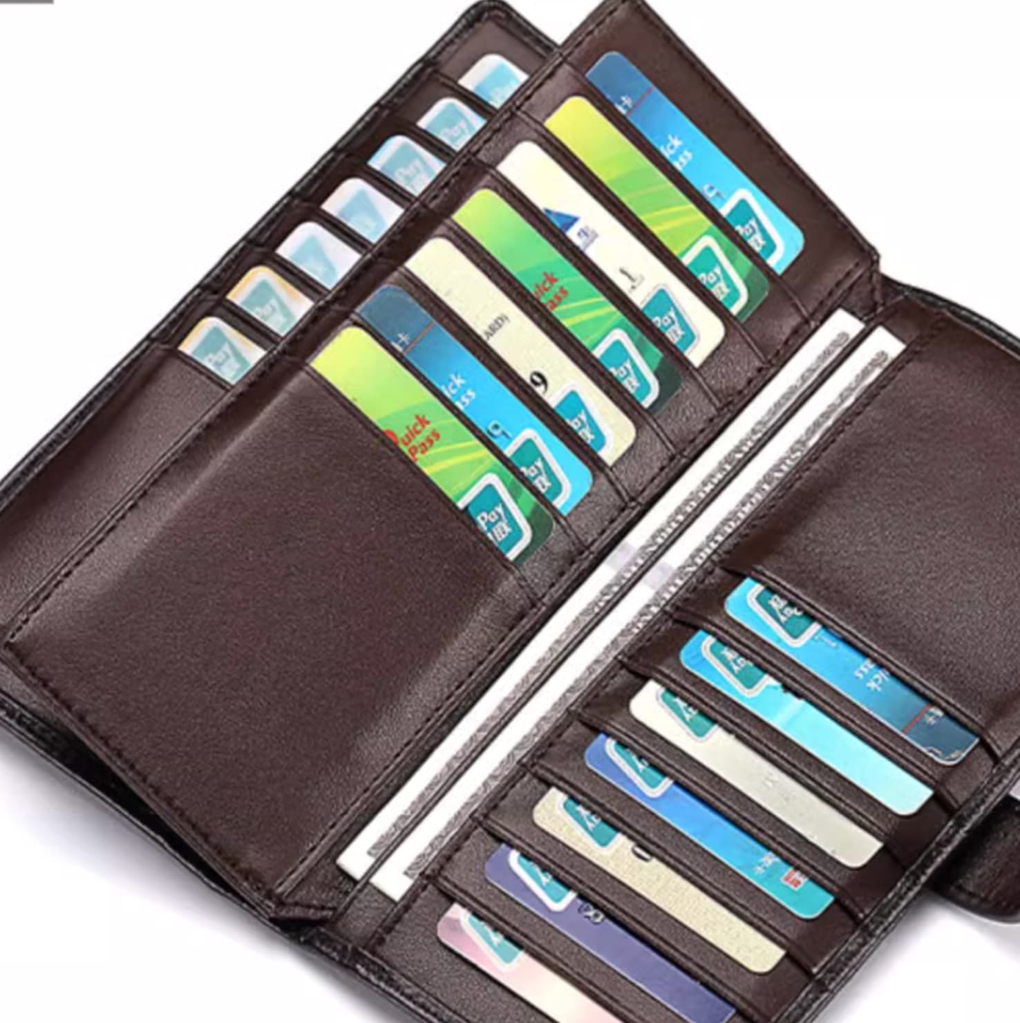 手によく馴染むソフト革の長財布