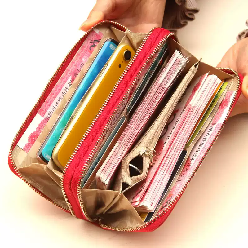 エナメル薔薇型押し長財布