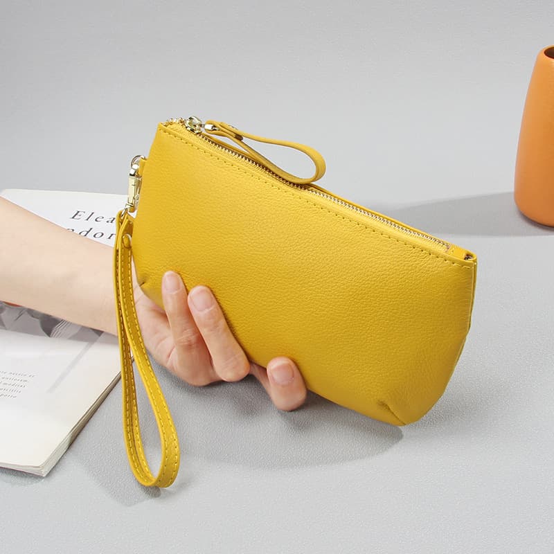 ミニバッグ兼ラウンドウォレット