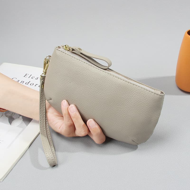 ミニバッグ兼ラウンドウォレット