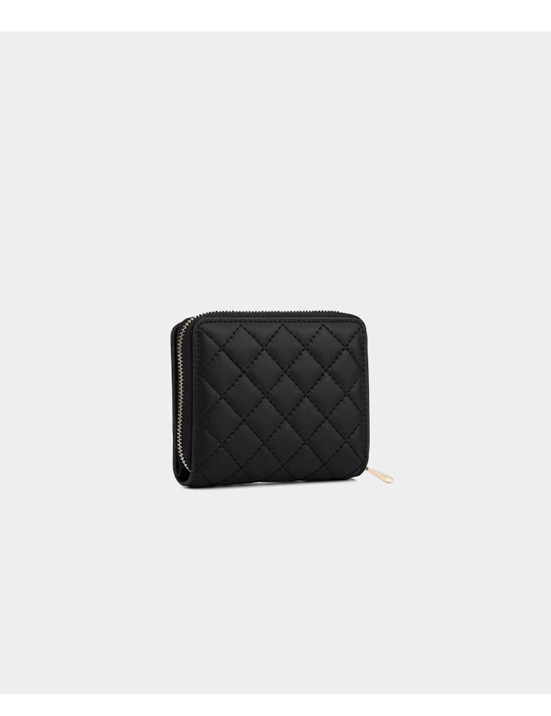 キルティングステッチ二つ折り財布