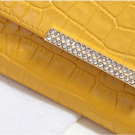 クロコダイル柄ラグジュアリー長財布