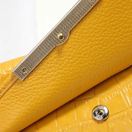 クロコダイル柄ラグジュアリー長財布