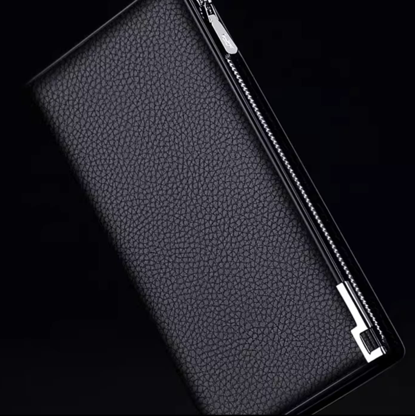 メタルプレート長財布