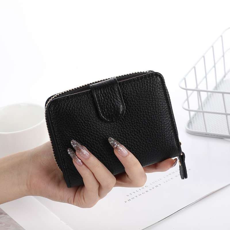 革財布 上質な質感の二つ折りミニ財布