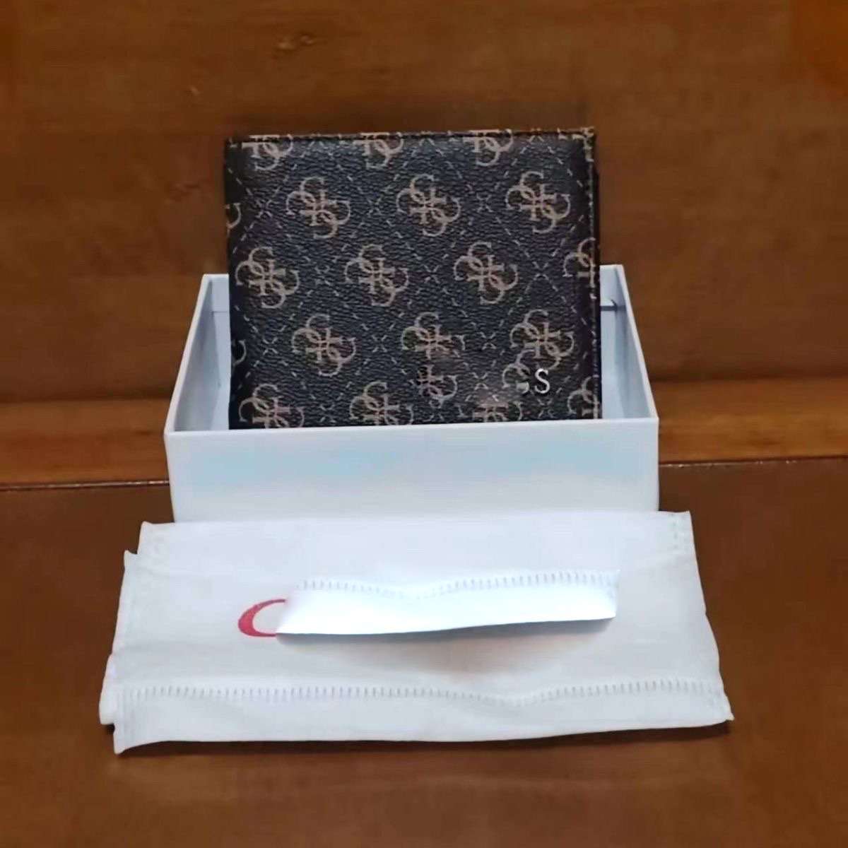 革財布 クラシック モノグラム 革二つ折り財布