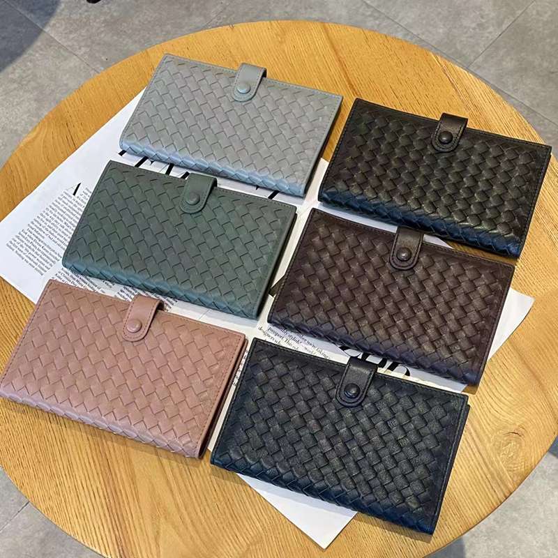 高級編み込み革ウォレット