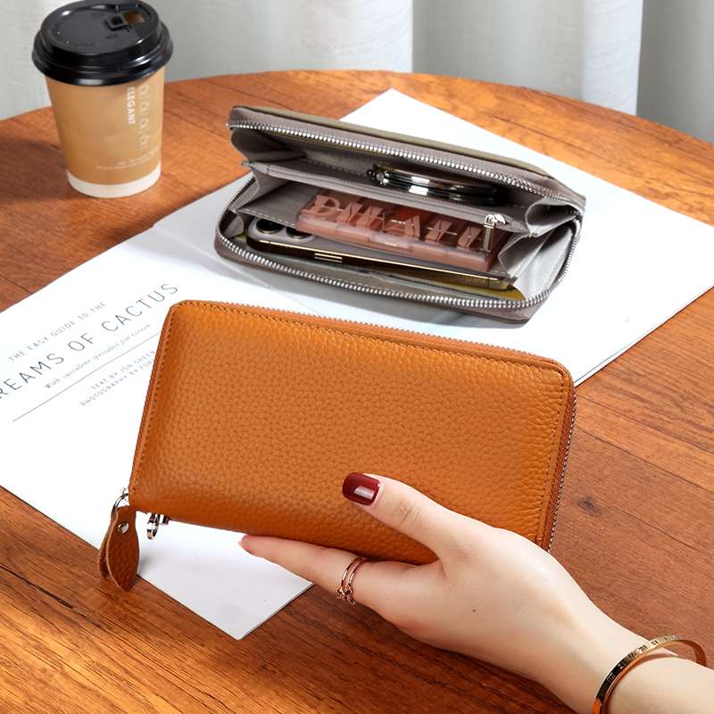 高級革のラウンドジップウォレット