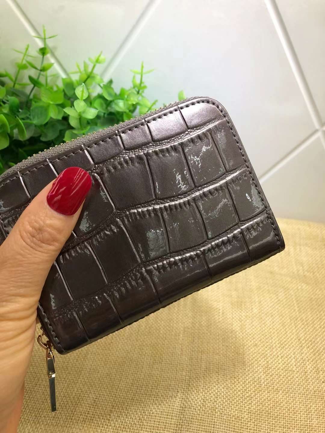 クロコダイル型押しアコーディオンミニ財布