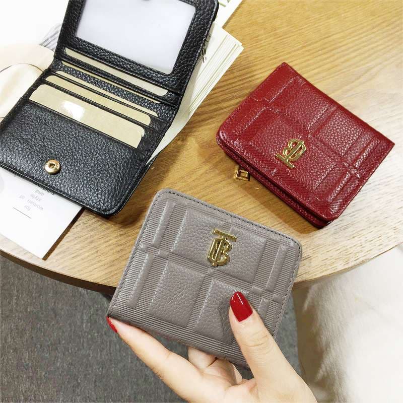 上品カラーの二つ折りミニ財布