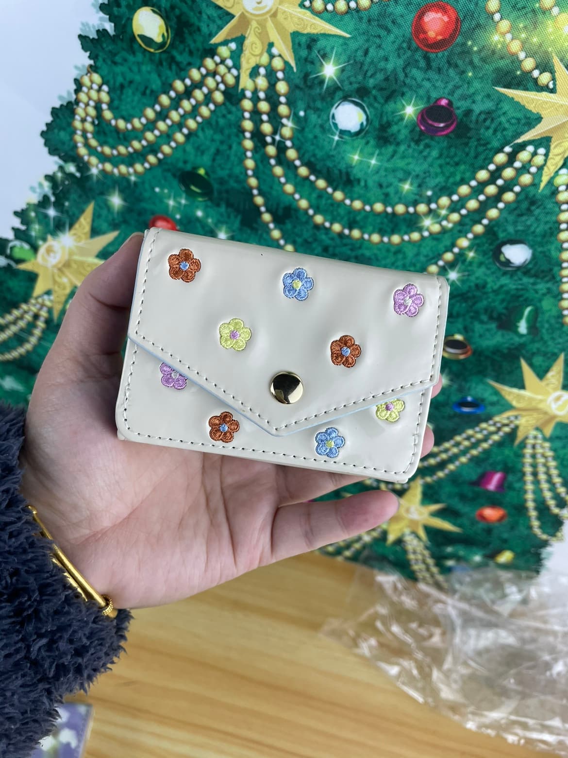 パステルカラーの三つ折り財布