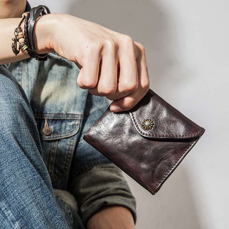 アンティーククラシック 二つ折り財布