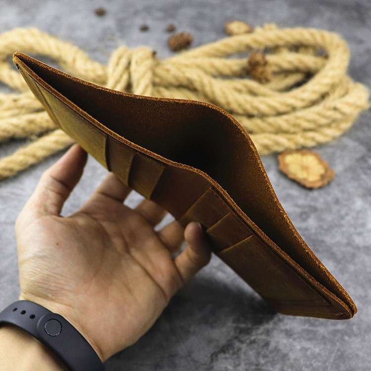 クラフトエッセンシャル 二つ折り財布