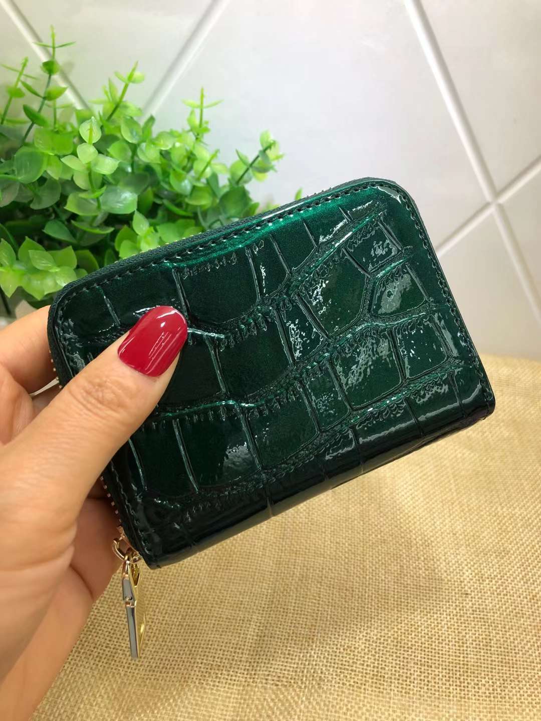 クロコダイル型押しアコーディオンミニ財布