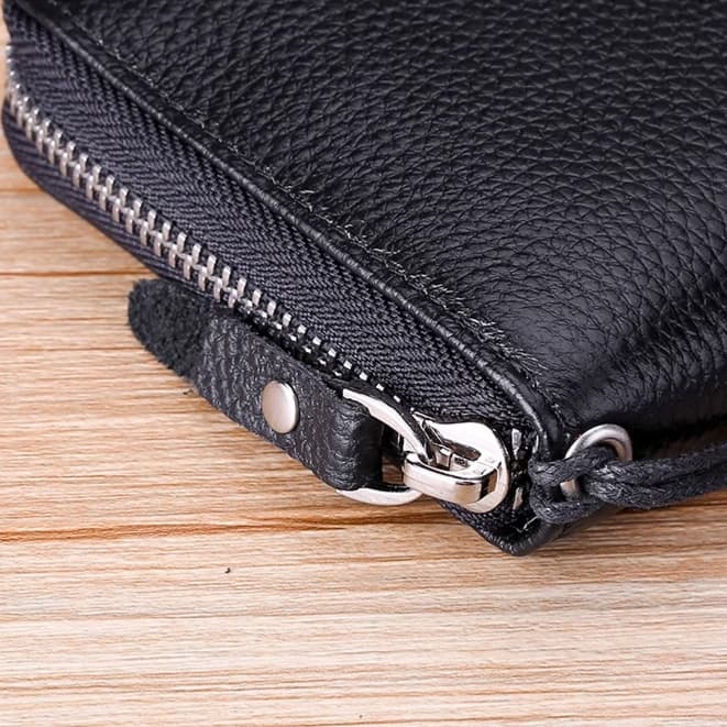 ラウンドジップのメンズ長財布