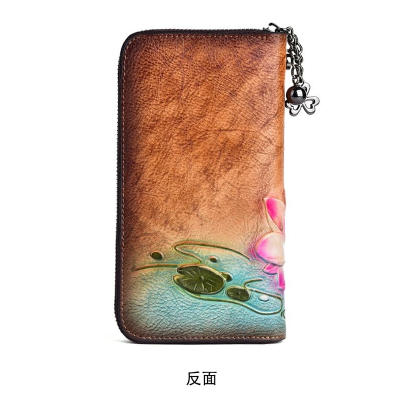 蓮花柄エンボス加工革長財布