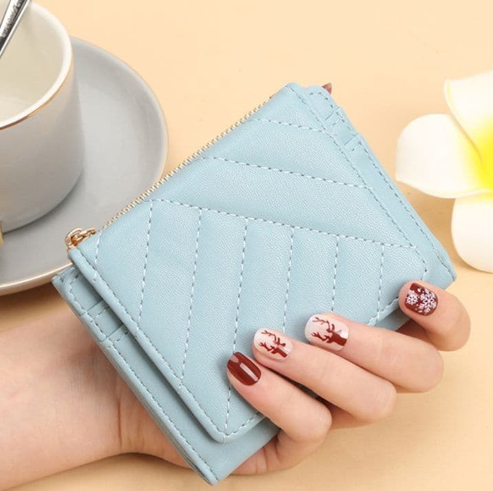 革 財布 シェブロンキルティングレザー三つ折り財布